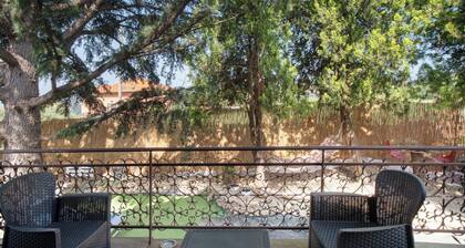 Holiday Home 'Casa Vacanza Le Primavere' with Sea View, Wi-Fi and Air Conditioning