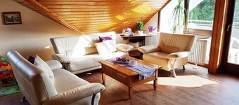 Apartment 'Lindengarten' with Private Terrace, Balcony and Wi-Fi