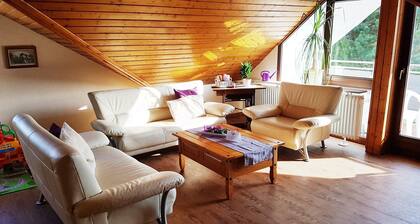 Ferienwohnung 'Lindengarten' mit Privatterrasse, Balkon und Wi-Fi