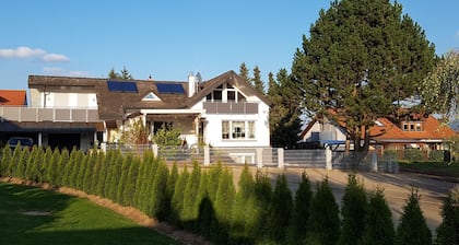 Ferienwohnung 'Lindengarten' mit Privatterrasse, Balkon und Wi-Fi