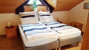 3 makuuhuonetta, silitysrauta/-lauta, Wi-Fi, vuodevaatteet