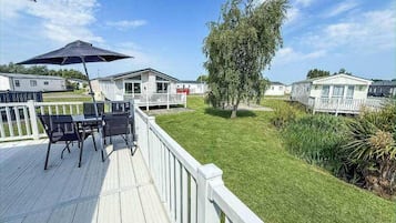 Tempat makan outdoor