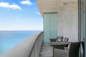 Appart'hôtel, 1 très grand lit, balcon, vue océan (Sunny Balcony) | Enceinte de l’hébergement