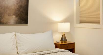 New Luxury Condo! Downtown! Ground Floor - Haven 103