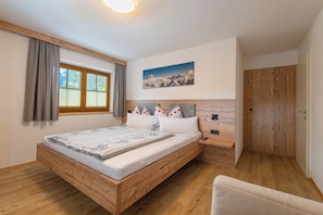 Appartamento Comfort, 3 camere da letto, vista montagna | Wi-Fi gratuito