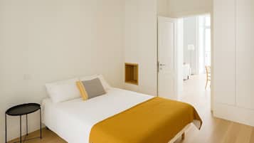 Apartment | Iron/ironing board, free WiFi