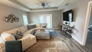 Smart TV - Charming 3-bedroom house in tranquil Winter Haven w/Lake Access (Winter Haven)