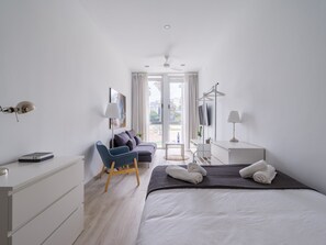 Hus | 1 soverom, skrivebord for bærbar PC og strykejern/-brett
