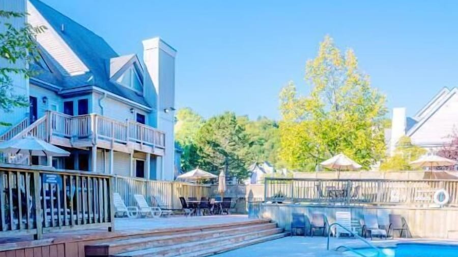 Updated Blue Mountain studio North Creek