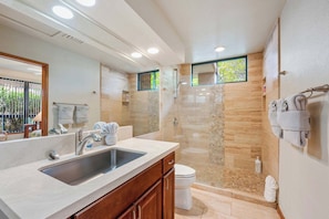 Studio, 1 King Bed, Kitchen, Garden View (SHORES 19 STUDIO) | Bathroom | Shower, hair dryer, towels