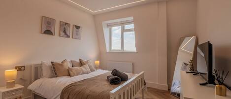 3 bedrooms, free WiFi, bed sheets