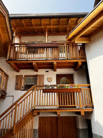 外観. Valley House 3