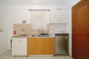 Private kitchen - Rozalia Studios  (Sivota)