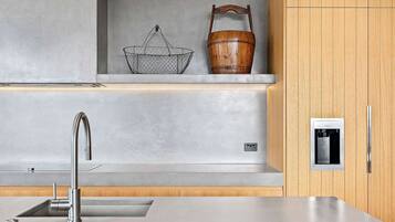 Apartemen | 4 kamar tidur dan internet