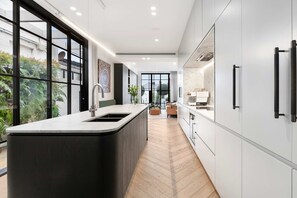 Apartment | 3 bedrooms, Internet