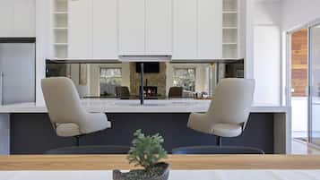 House | 4 bedrooms, Internet