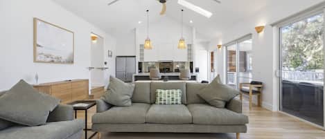 House | 4 bedrooms, Internet
