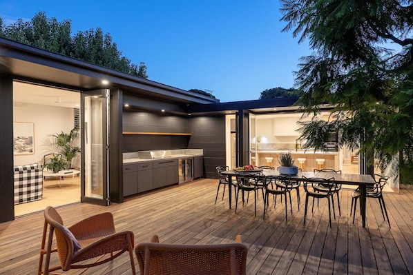 House | 4 bedrooms, Internet