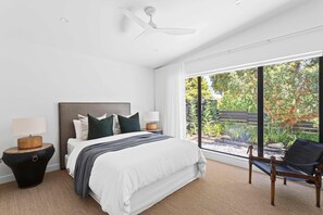 Casa | 4 quartos, acesso à internet de alta velocidade