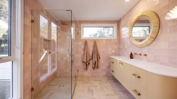 House | 3 bedrooms, Internet