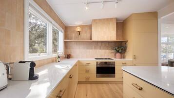 House | 3 bedrooms, Internet