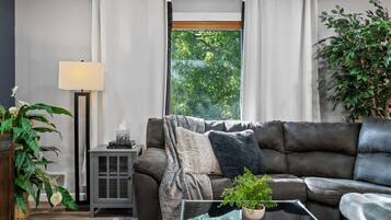 House | 5 bilik tidur