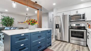 House | 5 bilik tidur