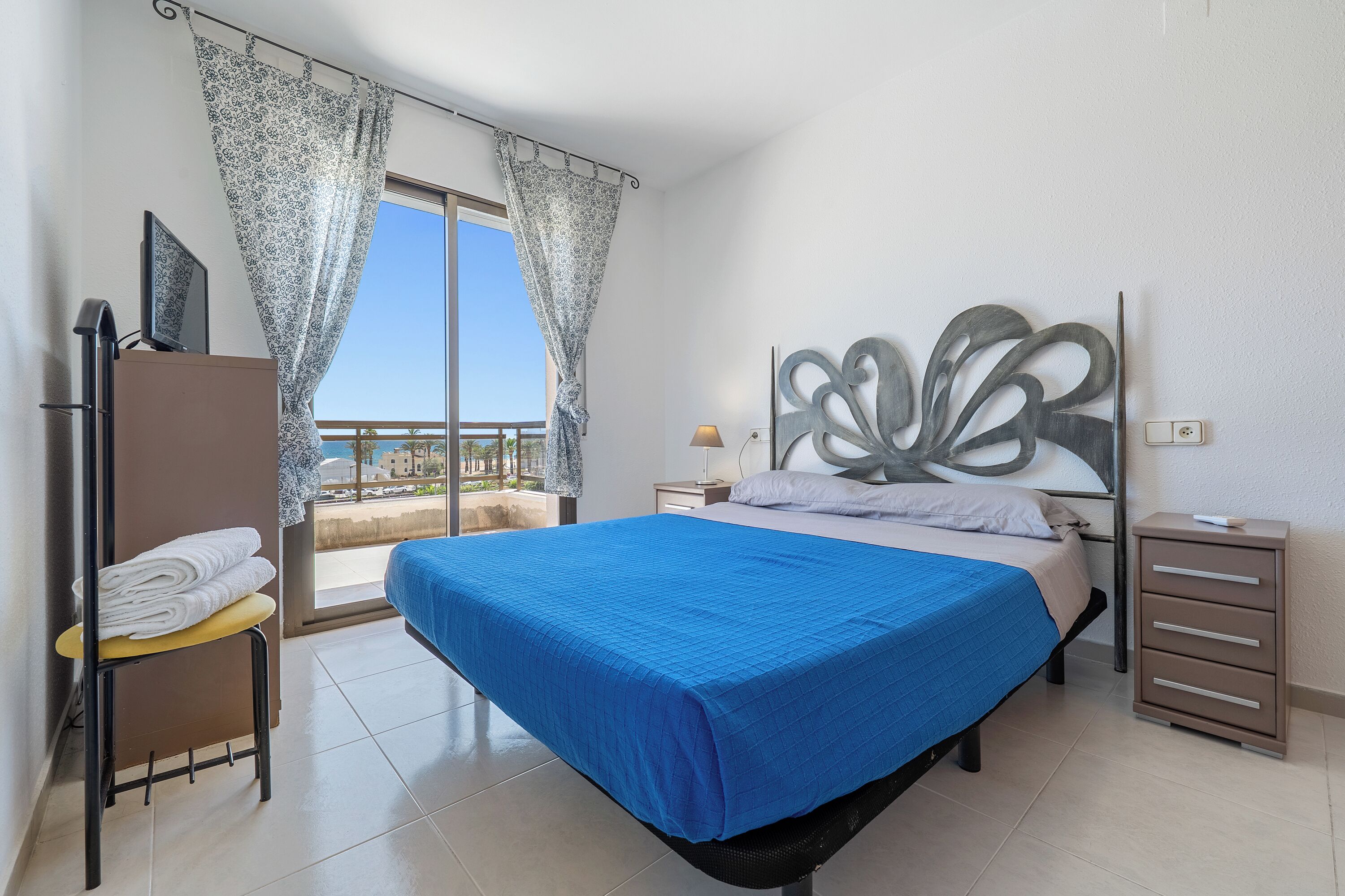 4 Schlafzimmer, Bügeleisen/Bügelbrett, Bettwäsche, Rollstuhlgeeignet