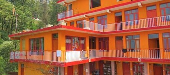 Best and Affordable 6 day Yoga Retreat at Om Yoga Ashram Dharamshala Himachal