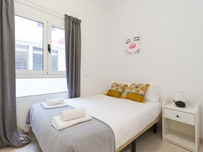 2 bedrooms, iron/ironing board