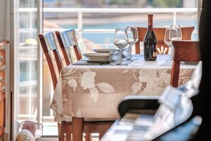 Dining - Fantastic Apartment “Casa Paqui”with Sea View, Mountain View & Wi-Fi (Puerto de Sóller)