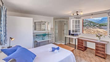 4 camere, ferro/asse da stiro, Wi-Fi, lenzuola