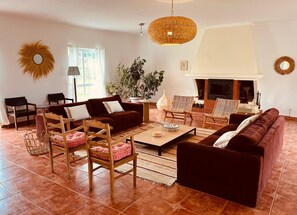 TV, ping pong - Villa das Oliveiras (Grândola)