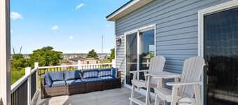 Seas the Moment - Bay, Channel, AND OCEAN VIEWS!