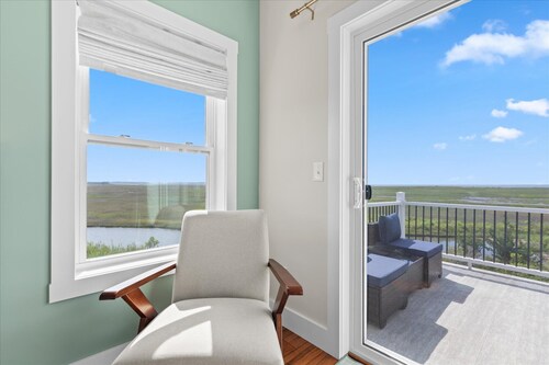 Seas the Moment - Bay, Channel, AND OCEAN VIEWS!