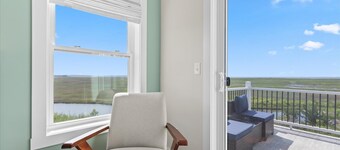 Seas the Moment - Bay, Channel, AND OCEAN VIEWS!