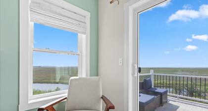 Seas the Moment - Bay, Channel, AND OCEAN VIEWS!