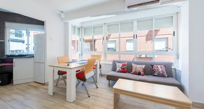 Apartment 'Calle Jaul' with Wi-Fi and Air Conditioning