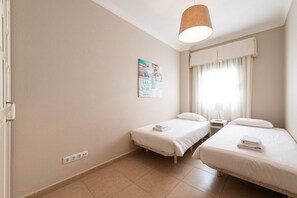 1 bedroom, iron/ironing board - Beachfront House in Las Palmas With Sea Views (Las Palmas de Gran Canaria)