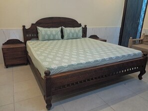 5 bedrooms, WiFi, bed sheets - Virasat Holiday Home 🏡 5 Bedrooms – Serene Stay Amidst Nature & Royal Culture (Jodhpur)