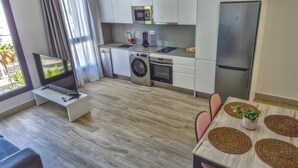 Private kitchen - House on Playa de Las Canteras With Ocean Views (Las Palmas de Gran Canaria)
