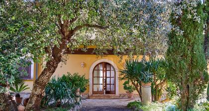 Country House 'Tolo' with Sea View, Private Pool and Wi-Fi