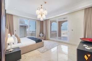 Departamento de lujo, balcón, vista al mar | Sábanas de algodón egipcio y ropa de cama de alta calidad 