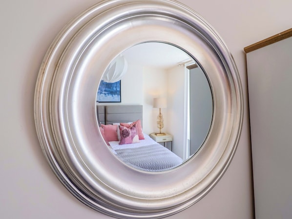 2 camere, con stile personalizzato, con arredamento individuale