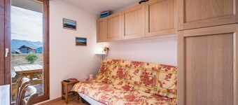 Studio Apartment '4 Personnes' with Mountain View, Private Terrace and Wi-Fi