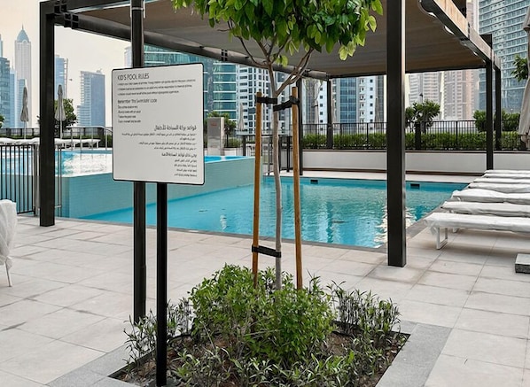 3 outdoor pools