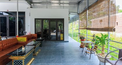 Heartfelt Hideaway