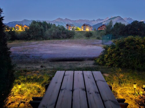Appartement 'Studio' avec vue sur les montagnes, terrasse privée et Wi-Fi