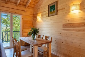 Dining - Apartment 'Redon Marias House' with Mountain View, Wi-Fi and Air Conditioning (??????a)