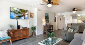 Condo, Multiple Beds, Balcony, Pool View (WSV 117) | Living area
